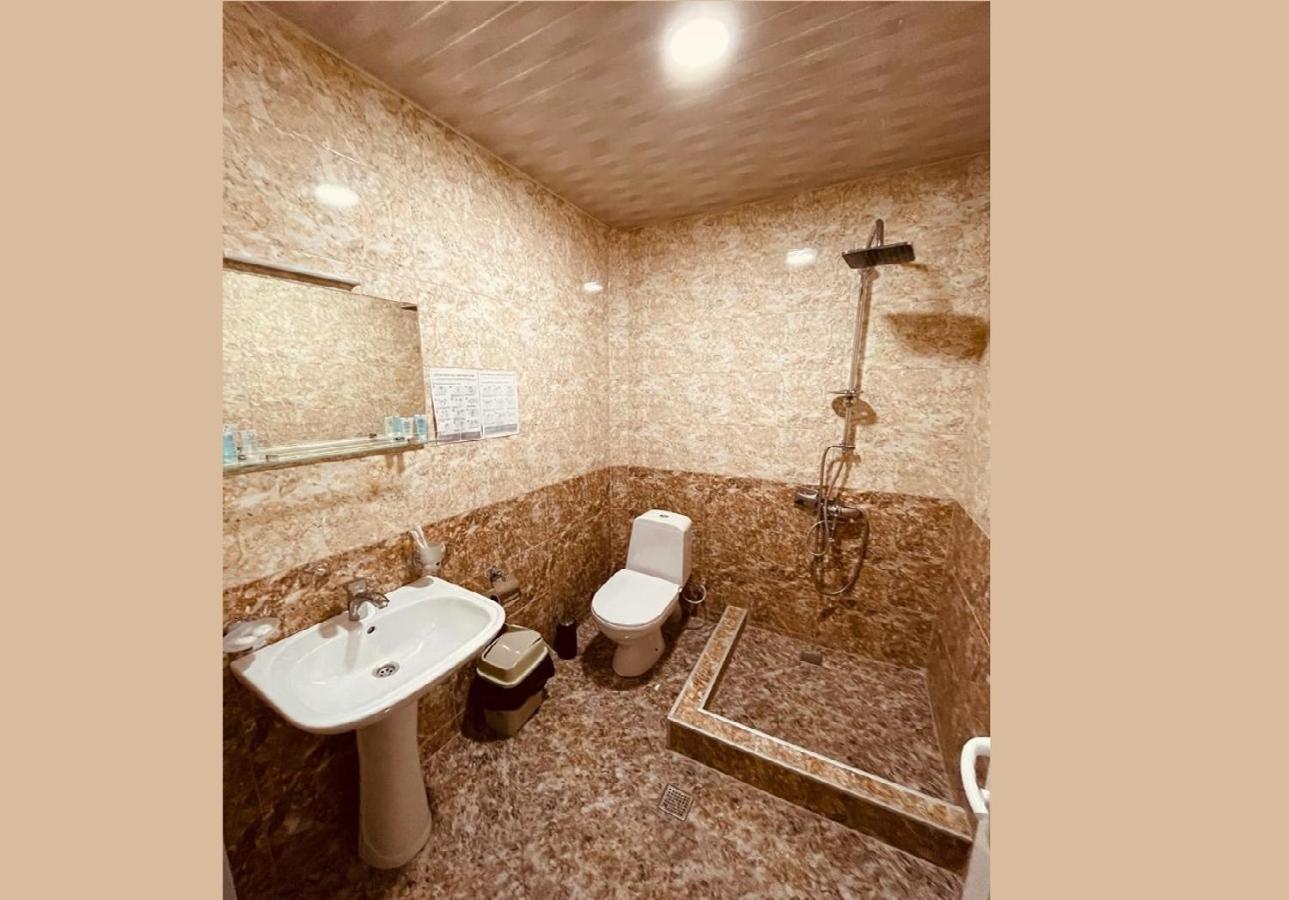 Hotel Grand Tbilisi ภายนอก รูปภาพ