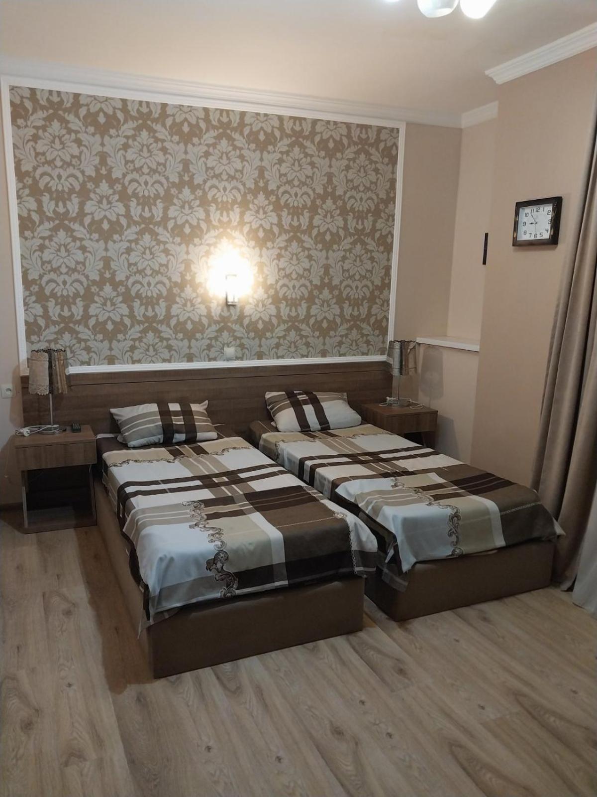 Hotel Grand Tbilisi ภายนอก รูปภาพ