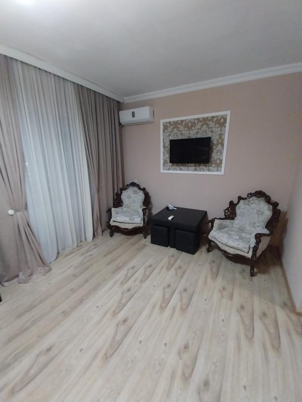 Hotel Grand Tbilisi ภายนอก รูปภาพ